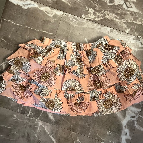 Posh Peanut Other - Posh Peanut ruffle mini skirt floral 4t EUC
